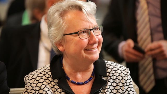 Annette Schavan - "Mit Luther zum Papst"