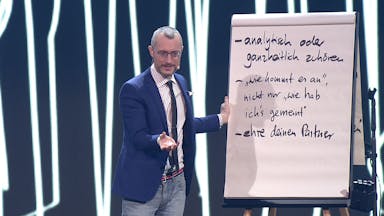 Gehüllt in Roben (3/4)