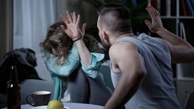 Es muss sich was ändern - Hilfe für Frauen in Not