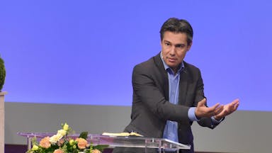 Unter dem Schatten der Flügel Gottes (1/2)