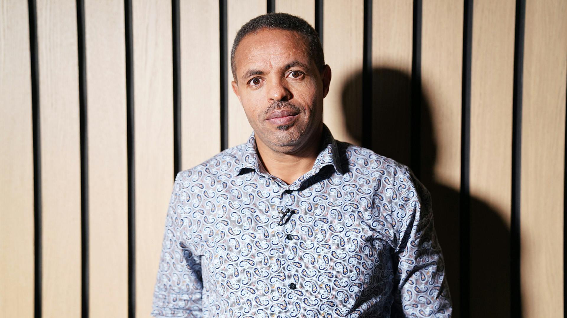 Gideon aus Eritrea Ausgepeitscht für eine Bibel Bibel TV