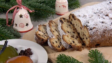 Himmlischer Genuss: Christstollen Dresdner Art aus der Weihnachtsbäckerei