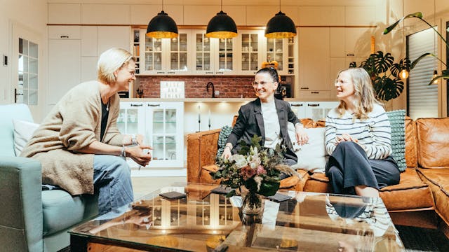 "Wir verändern Ewigkeiten."