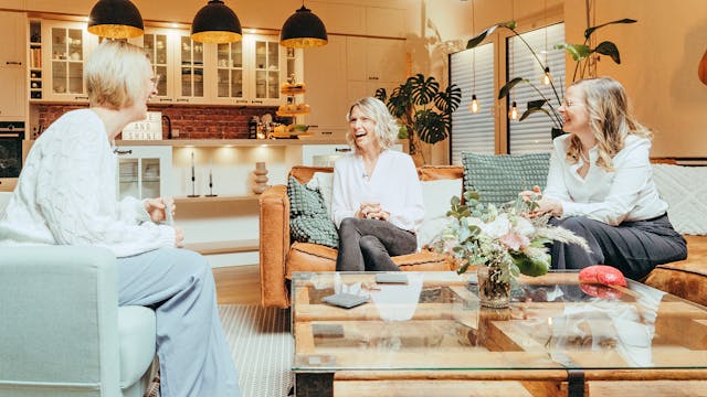 Risse, durch die Jesus scheint.