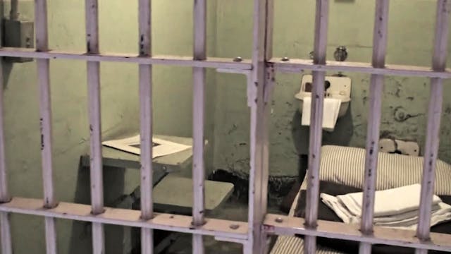 Flucht. Knast. Wo ist Gott?