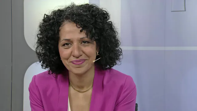 Sarah Vecera: Wie Rassismus unser Denken beeinflusst