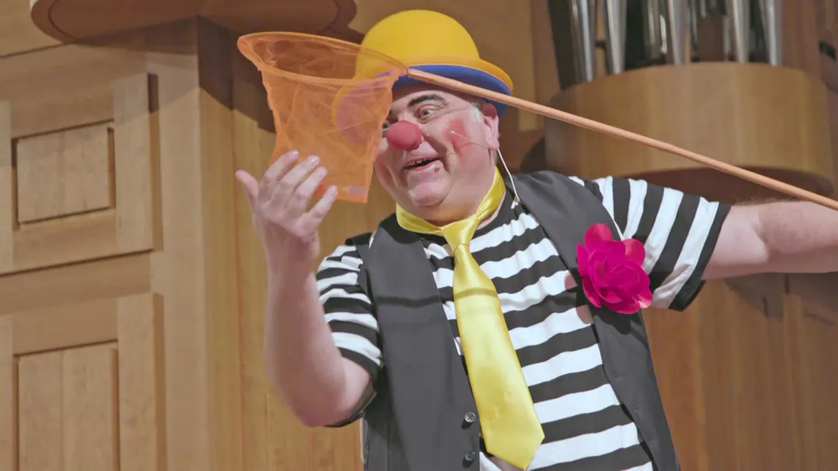 u.a. Auftritt im Gottesdienst: ein Clown für Herz und Seele